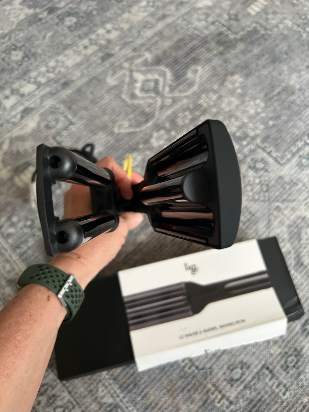 L'ange Le Waver 3-Barrel 16mm Titanium Waver Black Dual Voltage Digital Display - Picture 10 of 10